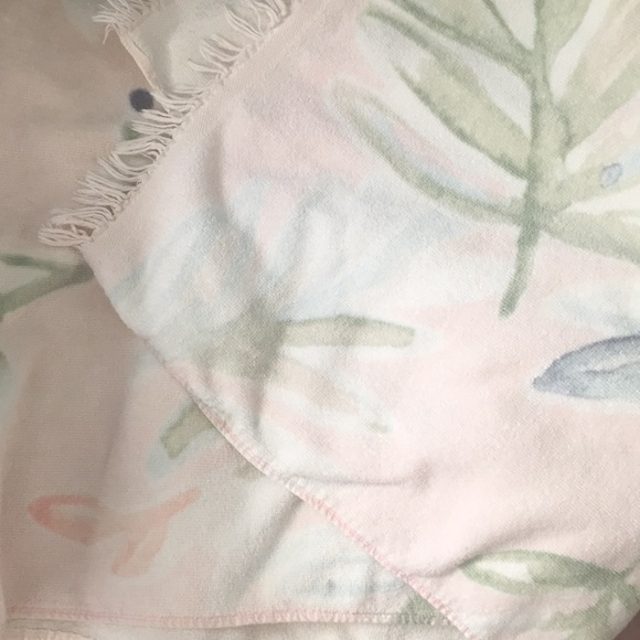 Watercolor palms beach towel with fringes - Picture 4 of 6